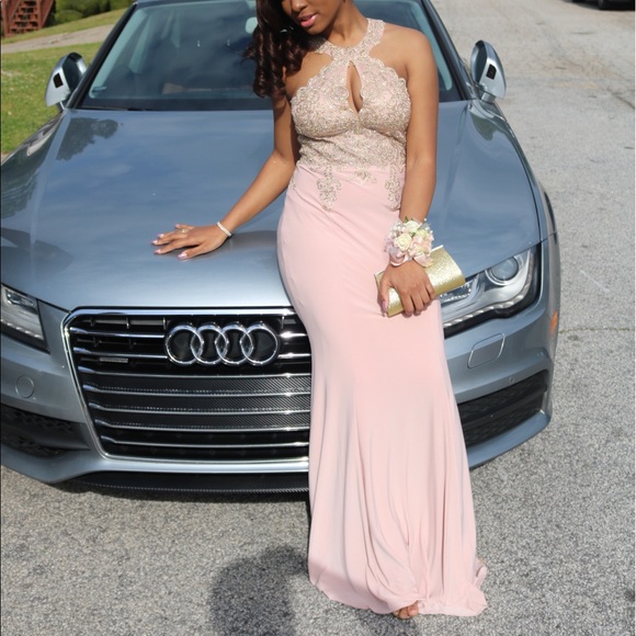 PROM DRESS ‼️💃🏽 - Picture 2 of 8